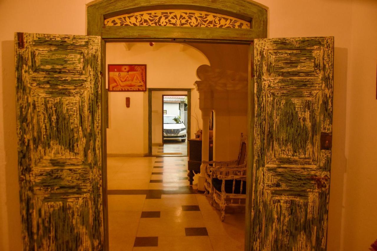 Отель Oriental Rest Хиккадува Экстерьер фото